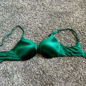 Victoria secret push-up bra 34b